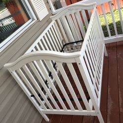 Baby Crib In Excellent Condition 
