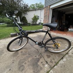 Lightweight 21-Speed Mountain Bike – Great Condition