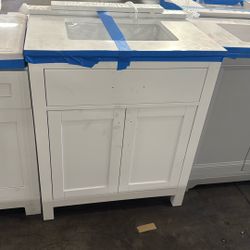 Beckett 30 in. W x 22 in. D x 35 in. H Si ngle Sink