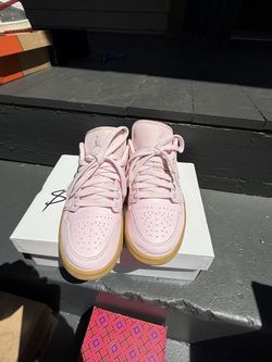 Jordan 1 Low Pink with Brown Bottom
