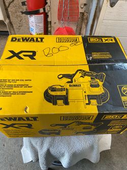 DeWalt band saw no dcs379b