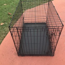 PetCo Brand Heavy Duty Large Dog Kennel With Tray 