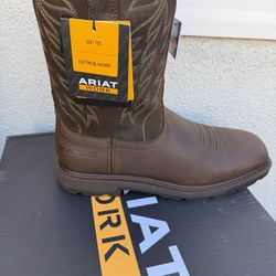 Soft Toe Ariat Work Boots (BRAND NEW)