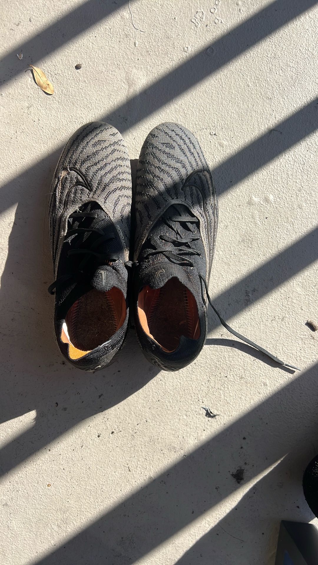 Nike Soccer Cleats Size 7.5 – Firm Ground (Used)