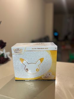 Pokémon 30th Celebration Elite Trainer Box