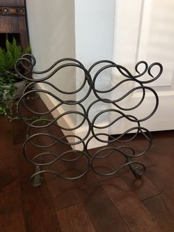 Metal wine rack
