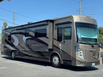 2020 Thor Motor Coach Venetian