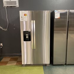 Whirlpool Stainless Steel Side By Side Refrigerator‼️