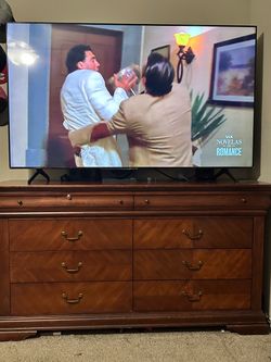 Samsung Tv & cabinet