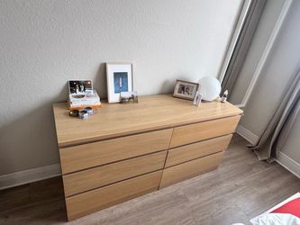 IKEA MALM 6-DRAWER DRESSER IN OAK