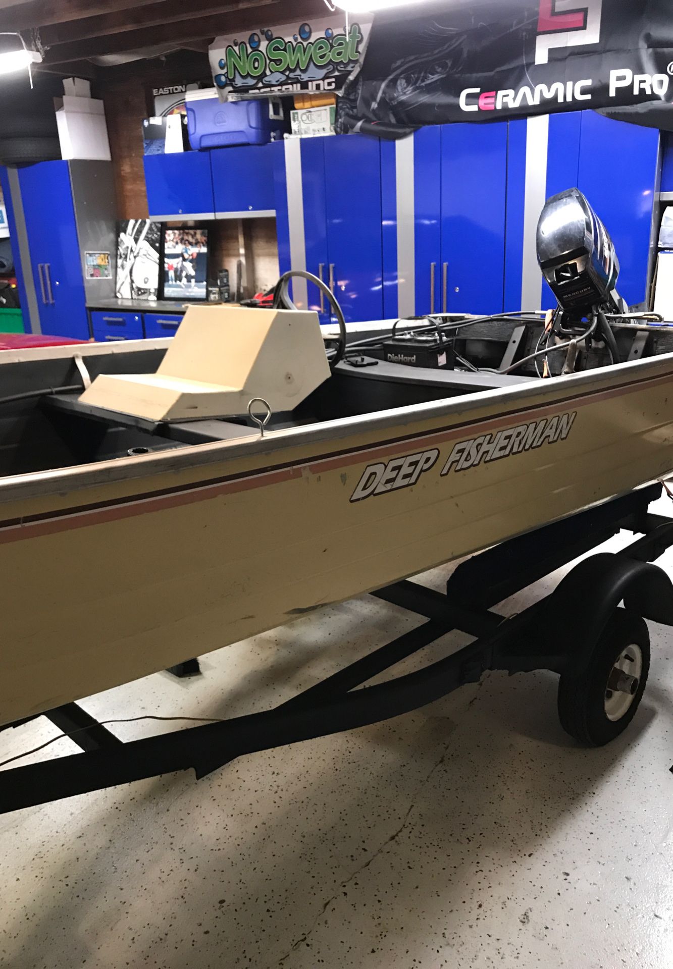 14 ft mirrocraft fishing boat with 25 hp mercury just serviced in shelton ct