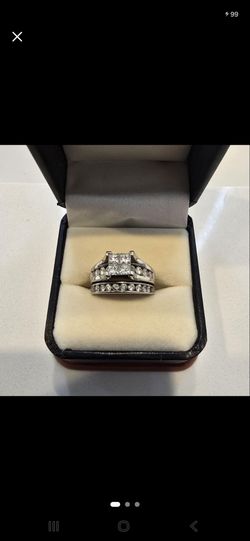 Engagement/Wedding Ring