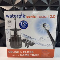 Waterpik Sonic Fusion 2.0 Flossing Electric Rechargeable Toothbrush Set, Black -NEW (1910/10)