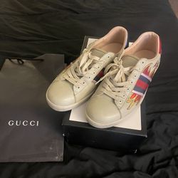 Gucci sneakers Sz 10.5