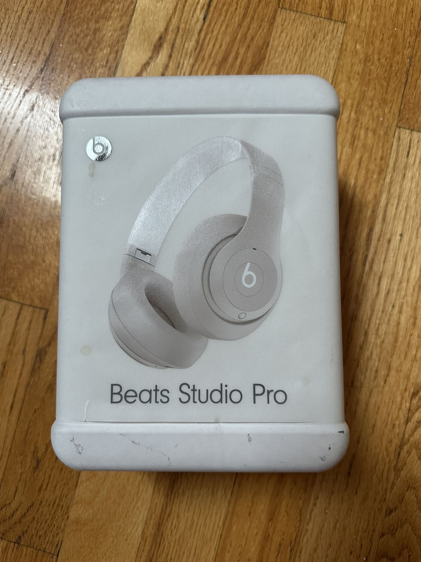 Beats Studio Pro