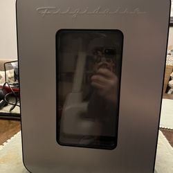 FRIGIDAIRE Make-Up Fridge 