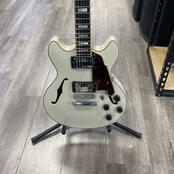 D’Angelico Mini DC Champagne Guitar 