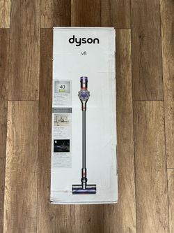 Dyson V8 vacuum new in box
