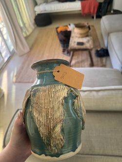 Handmade flower pottery vase