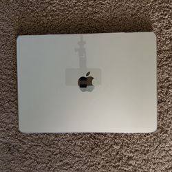 MacBook Air 13in. Starlight 256gb