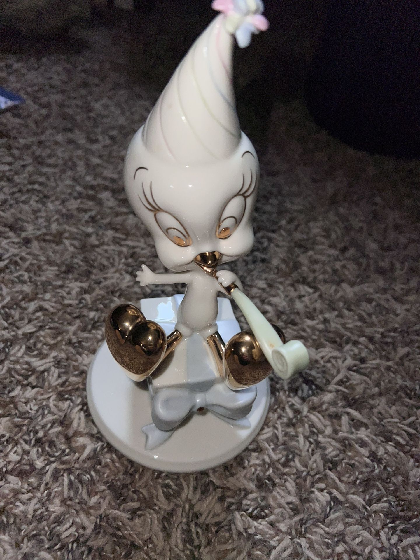 Looney Tunes Tweety’s Grand Surprise-Lenox China Piece