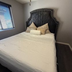 Luxury King Bed 