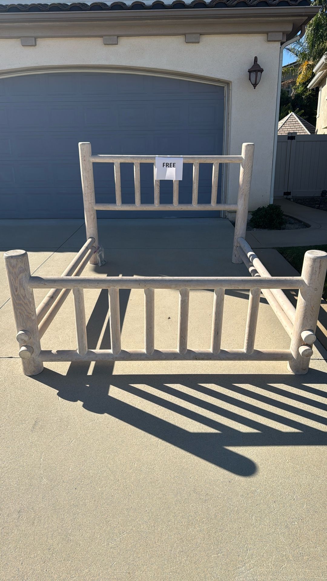 Bed Frame Wood 4 post * Free!*