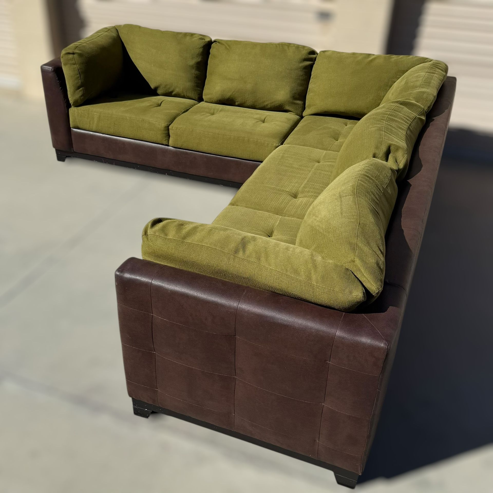 Large Expresso 2-Piece Sectional Sofa Couch