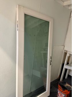Sliding door