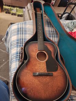 1930s Nioma Hawaiian lap guitar 300 firm no less