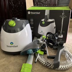 Steamfast SF-567 Full-Size Garment Steamer Stand