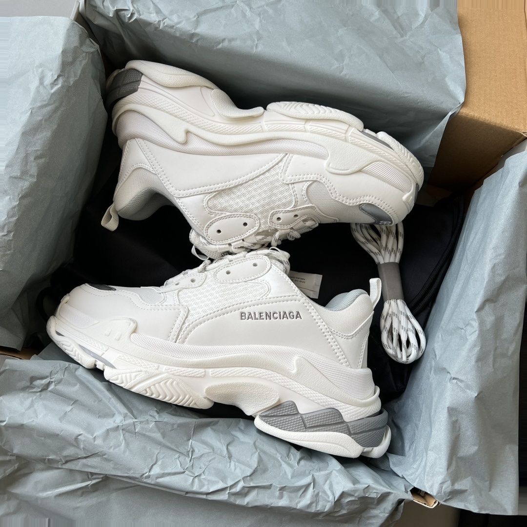 Balenciaga Red Track Runners Size 7 1/2 for Sale in Miami, FL - OfferUp