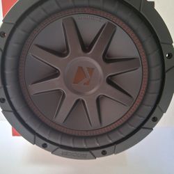 KICKER ( 1 ) 10 INCH DUAL 4 OHM VOICE COIL CAR SUBWOOFER 700 WATTS 