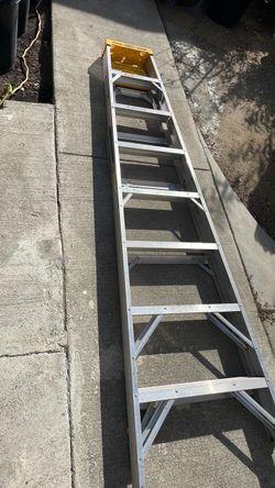 Werner 8 ft aluminum ladder