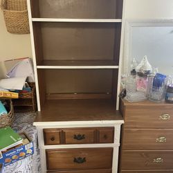 Wooden Bookshelf 