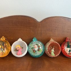 Set of 5 Vintage Jewelbrite Diorama Christmas Ornaments About 2.25” wide 