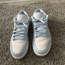 Air Jordan 1 Low Ice Blue 