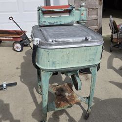 Mint Green Vintage Roper Washing Machine – As-Is