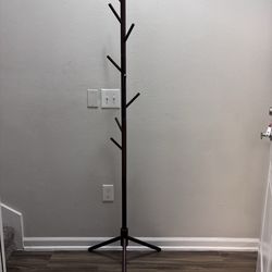 Solid Wood Coat Rack – Freestanding Coat Tree with 8 Hooks (Brown)