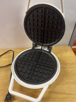 Toastmaster Flip Waffle Maker