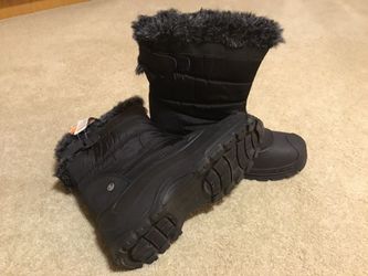 Women’s Winter boots - Brand New Size 10