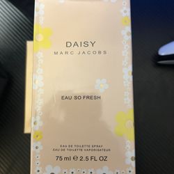 DAISY MARC JACOBS PERFUME 