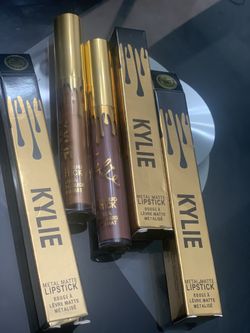 Kylie Jenner lips by MAC