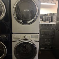 Whirlpool Washer & Electric Dryer 