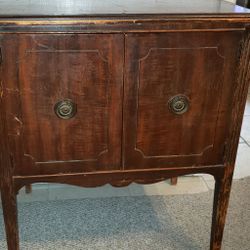MID CENTURY RECORD CABINET 