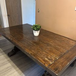 Free Dinning Table Pick Up Today 