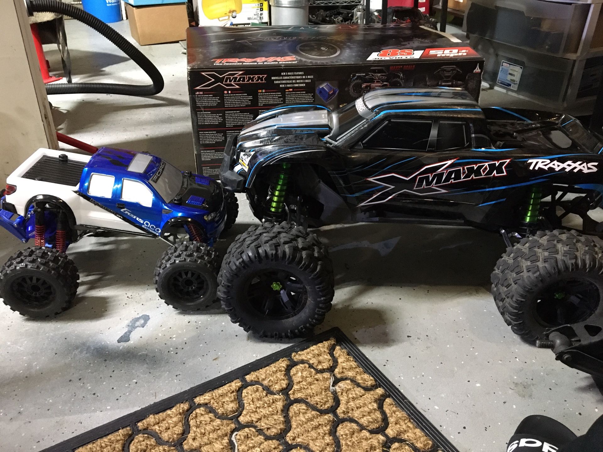 “THE XMAXX 8s” (RTR with just your batteries) for Sale in Everett, WA ...