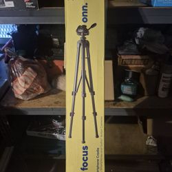 Tripod with Smartphone Cable