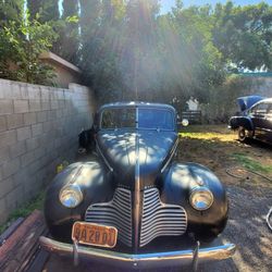 1940 Buick special Suicide Doors