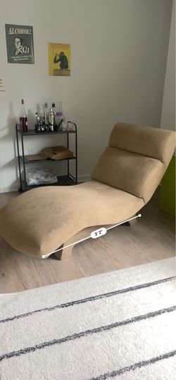 Pink sofa chair